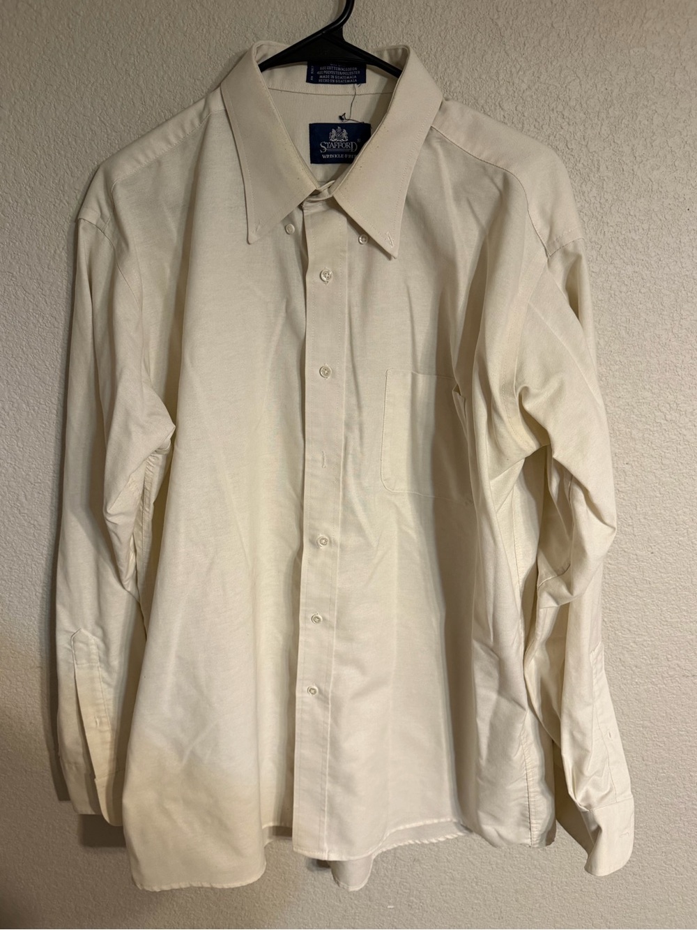 Stafford Men's Cream Button-Front Dress Shirt